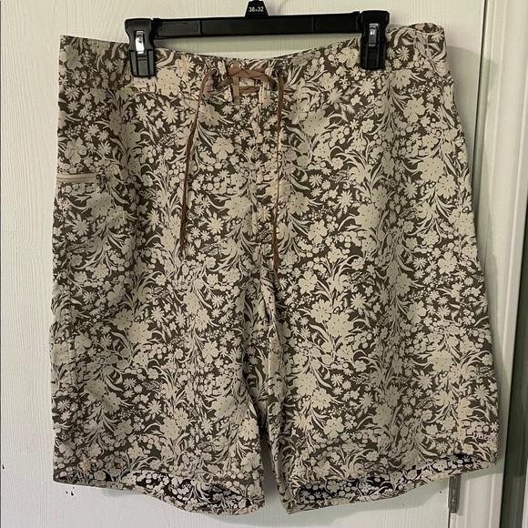 Patagonia Other - Patagonia Men’s Like New Swim Shorts Floral Brown White Adjustable Size 36 Waist